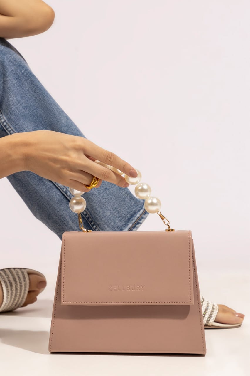 👜Pearl Handle Mini Bag – Elegant Structured Handbag✨